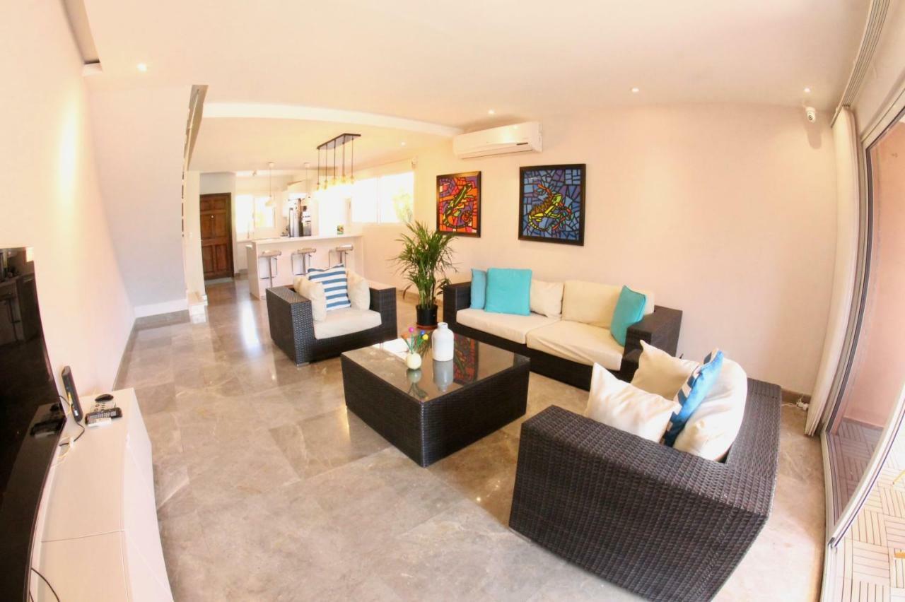 Eagle Beach Luxury House, Walking Distance To The Beach Palm Beach Exterior photo